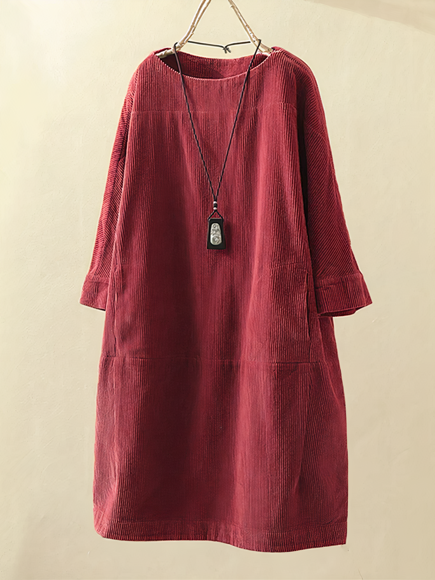 Langärmeliges Kleid im Cord-Stil mit Taschen