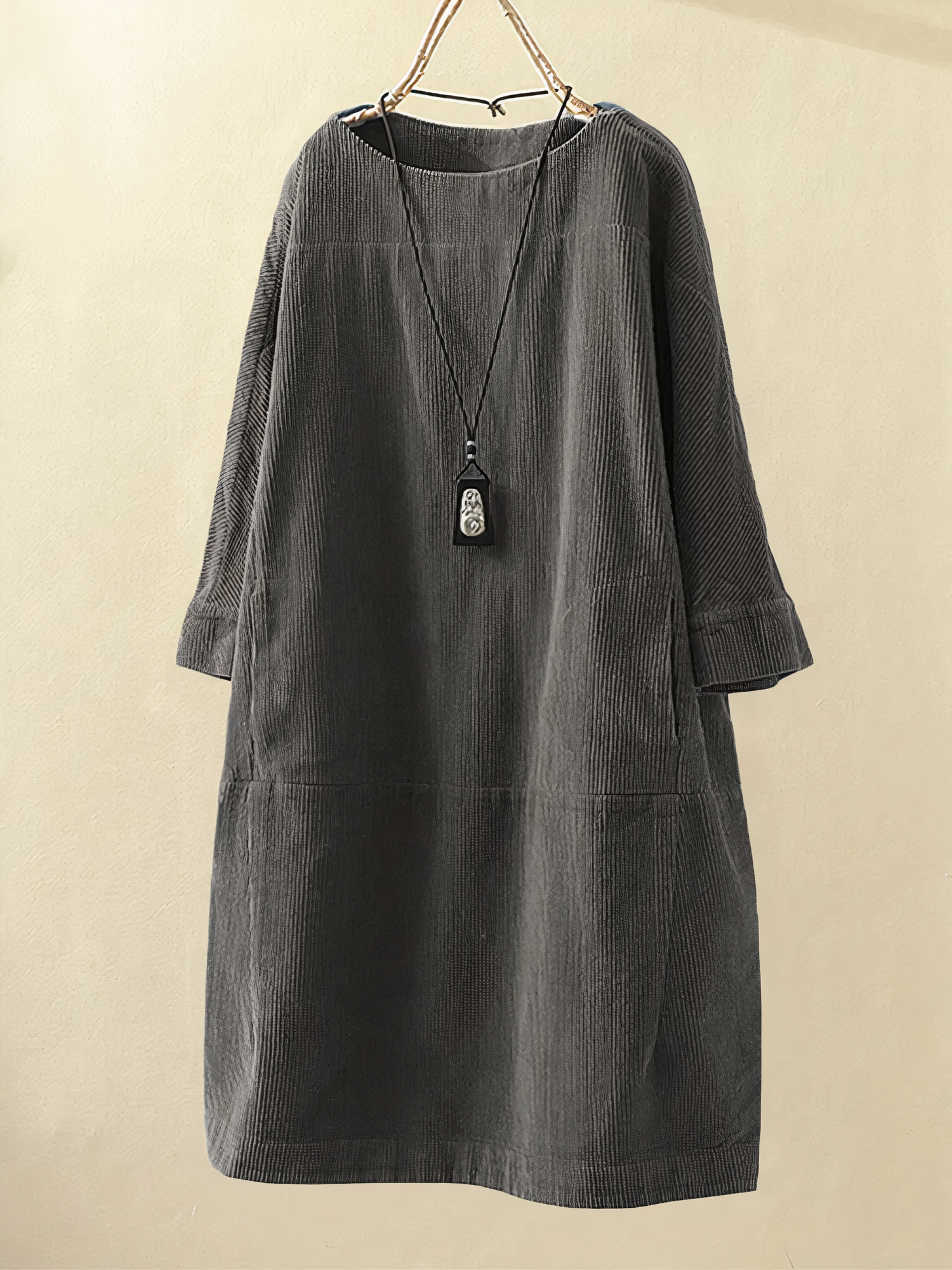 Langärmeliges Kleid im Cord-Stil mit Taschen