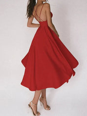 Lässiges Damenkleid mit V-Ausschnitt und legerer Passform mit halbem Oberschenkel