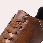 Low-Top-Sneaker für Herren mit Gummisohle und Schnürung vorne