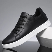 Low-Top-Sneaker für Herren mit Gummisohle und Schnürung vorne