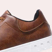 Low-Top-Sneaker für Herren mit Gummisohle und Schnürung vorne