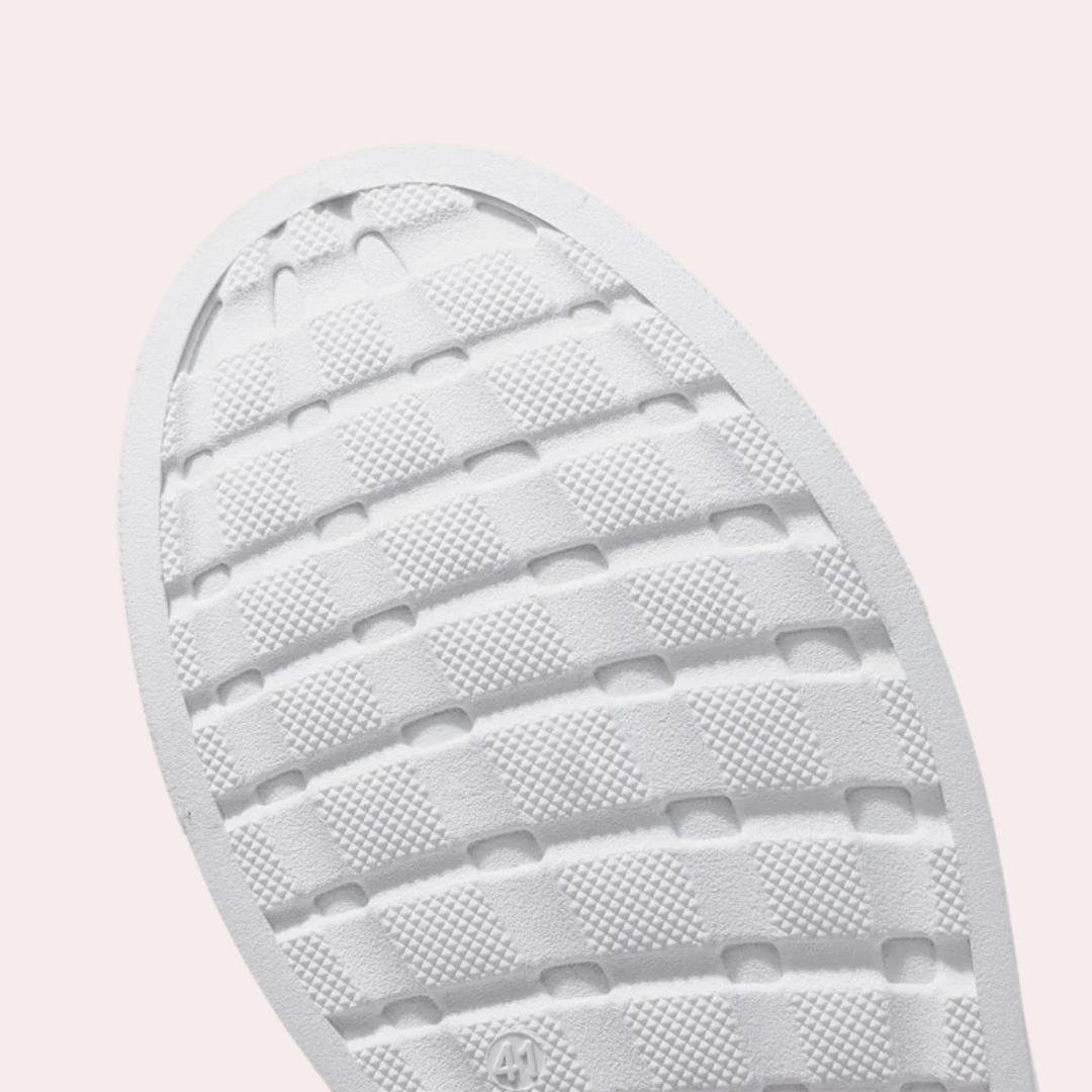 Low-Top-Sneaker für Herren mit Gummisohle und Schnürung vorne