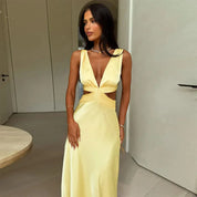 Formelles Maxikleid für Damen mit Cut-Out-Taille und Satin-Finish