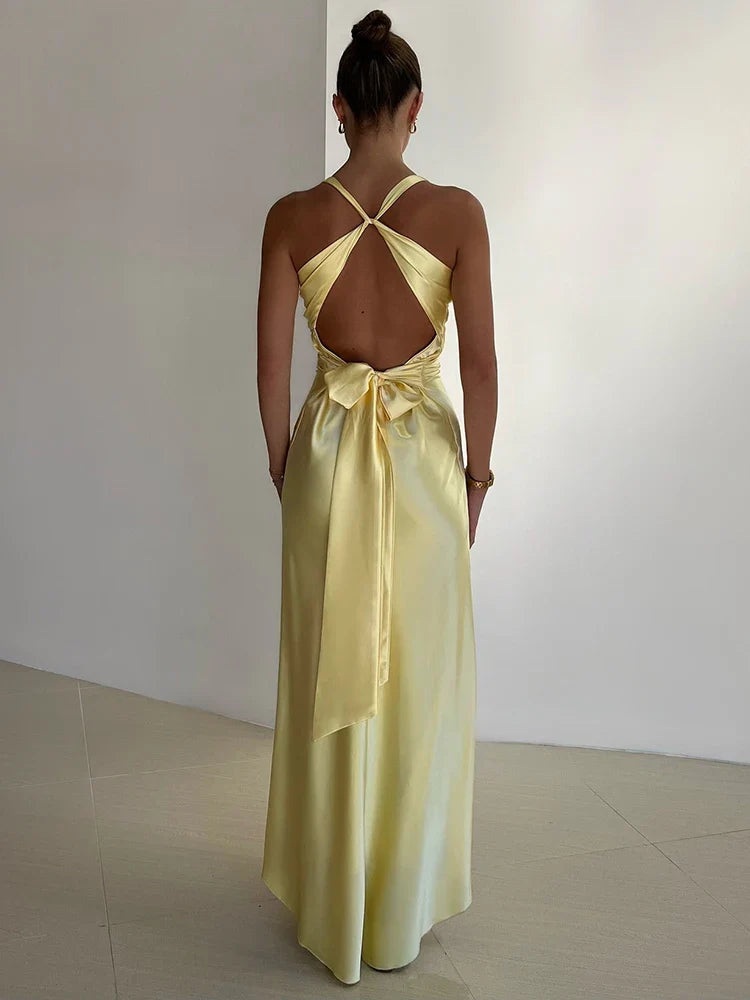 Satin Maxikleid für Damen mit Neckholder-Ausschnitt und ohne Ärmel