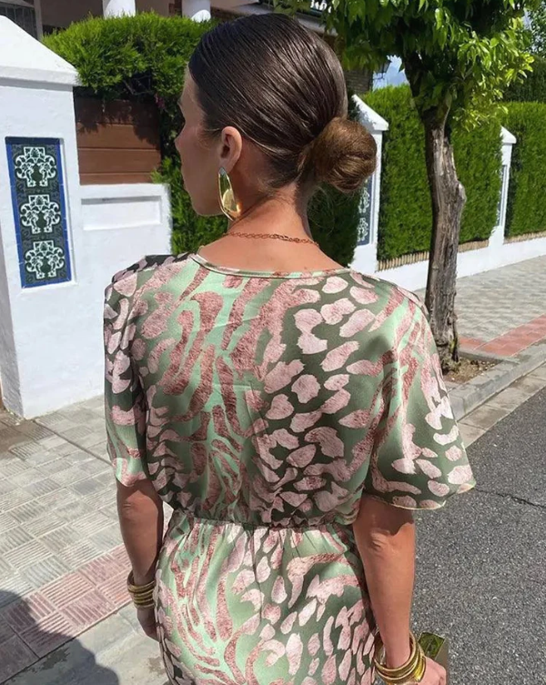 Midi-Kleid für Damen mit Blumenmuster und plissierter Taille