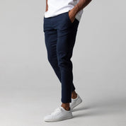 Slim Fit Stretch-Chinohose für Herren mit elastischem Bund hinten