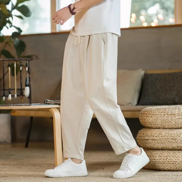 Sommerliche, konisch zulaufende Lounge-Hose für Männer mit Seitentaschen