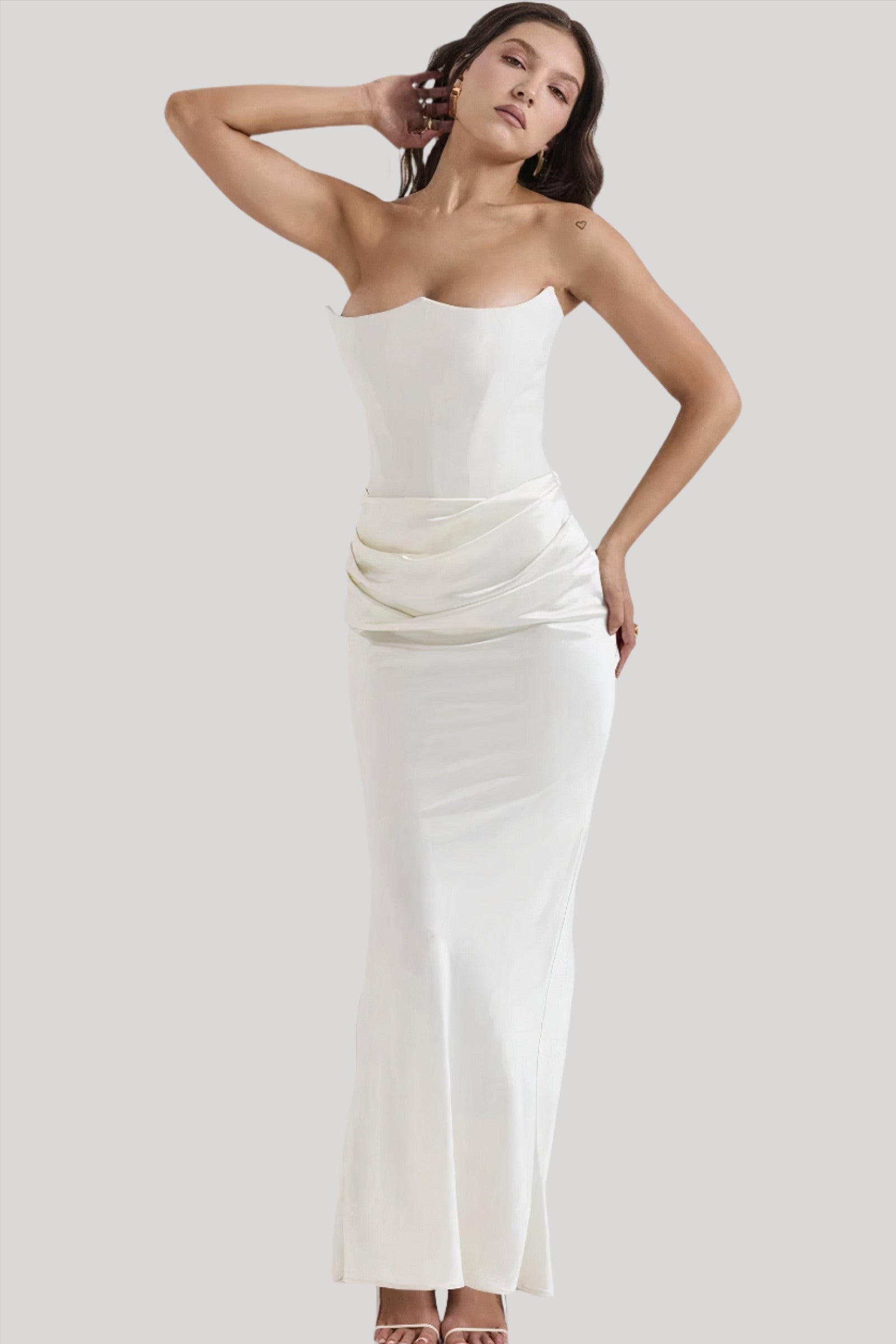 Strapless-Abendkleid aus Satin für Damen mit gerafftem Detail an der Hüfte