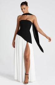 Strapless-Abendkleid für Damen mit hohem Seitenschlitz