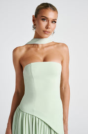 Strapless-Abendkleid für Damen mit hohem Seitenschlitz
