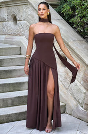 Strapless-Abendkleid für Damen mit hohem Seitenschlitz