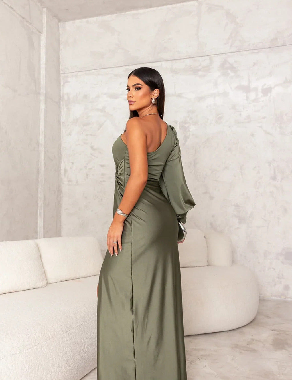 valentina3_1_1_1_c0f9e5fa-9c1a-4c63-aa68-d216d5d08712.jpg